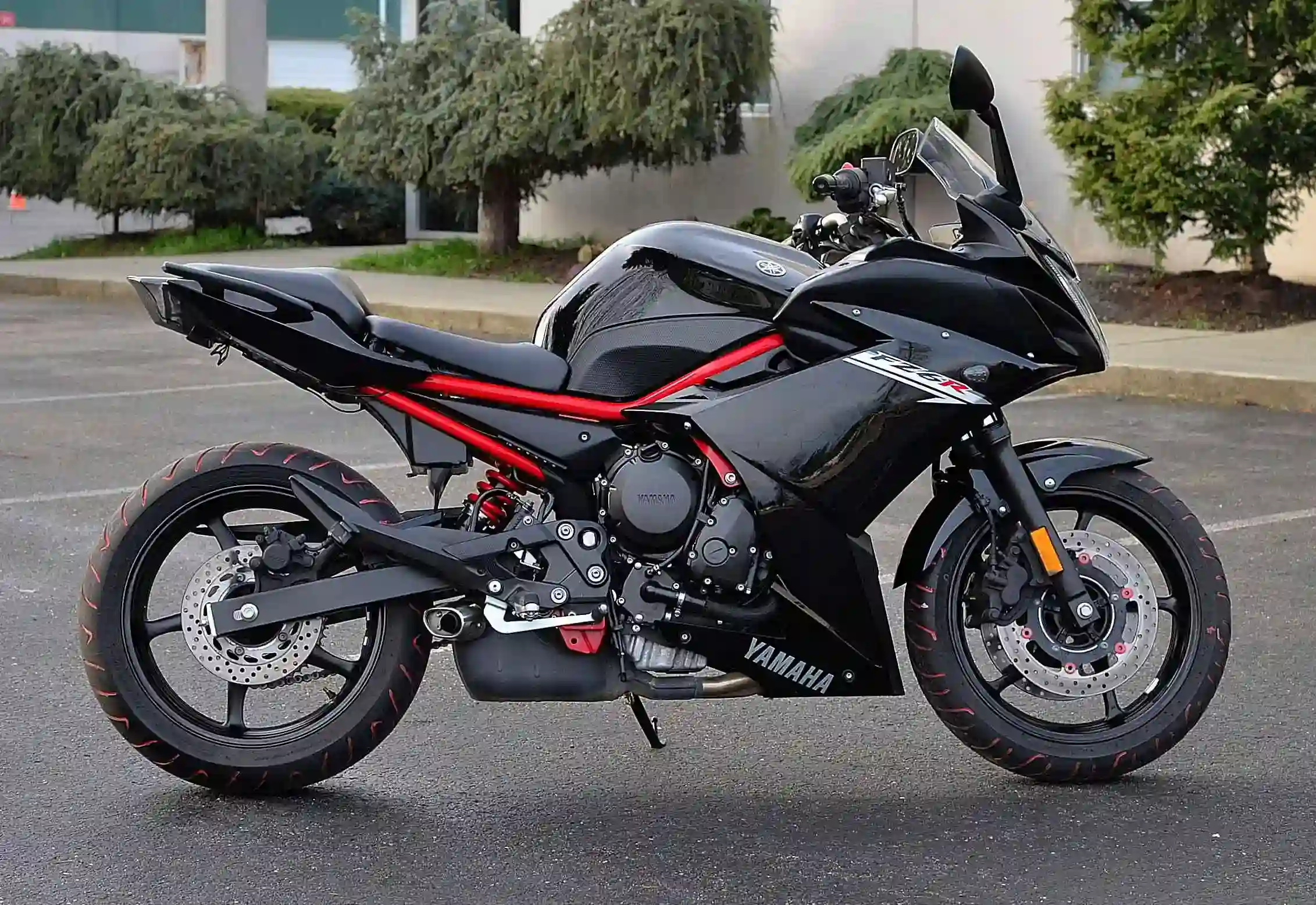 Yamaha FZ6R 2016