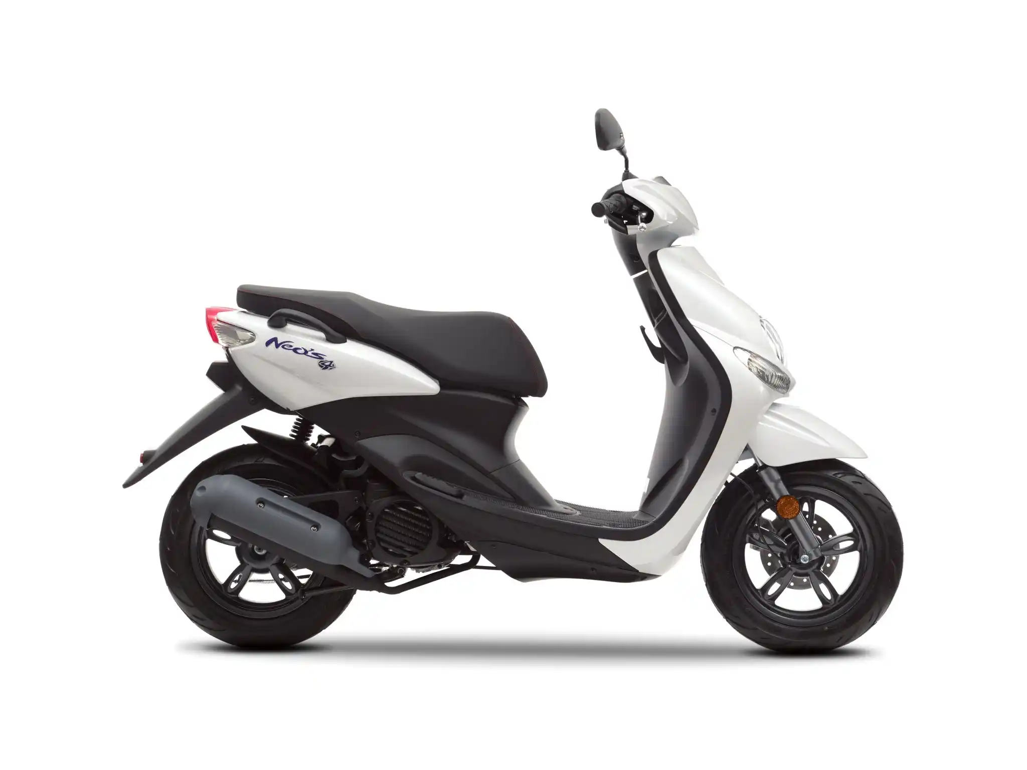 Home 2 Yamaha Neos 4 2017