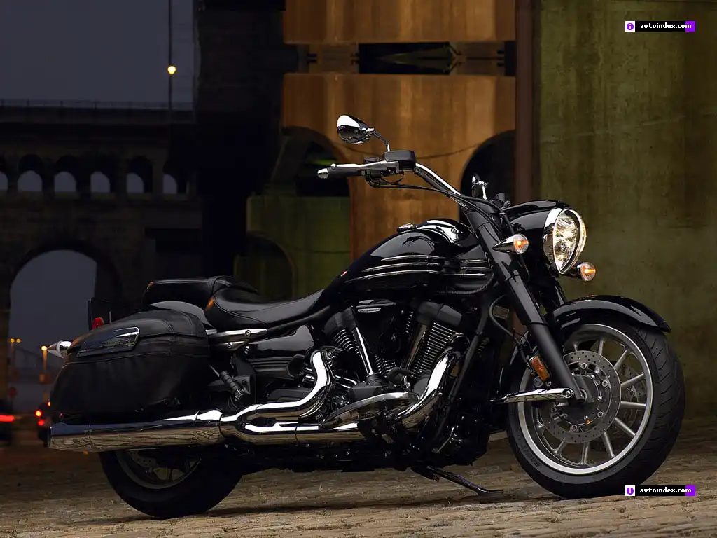 Yamaha Star Roadliner Midnight 2013
