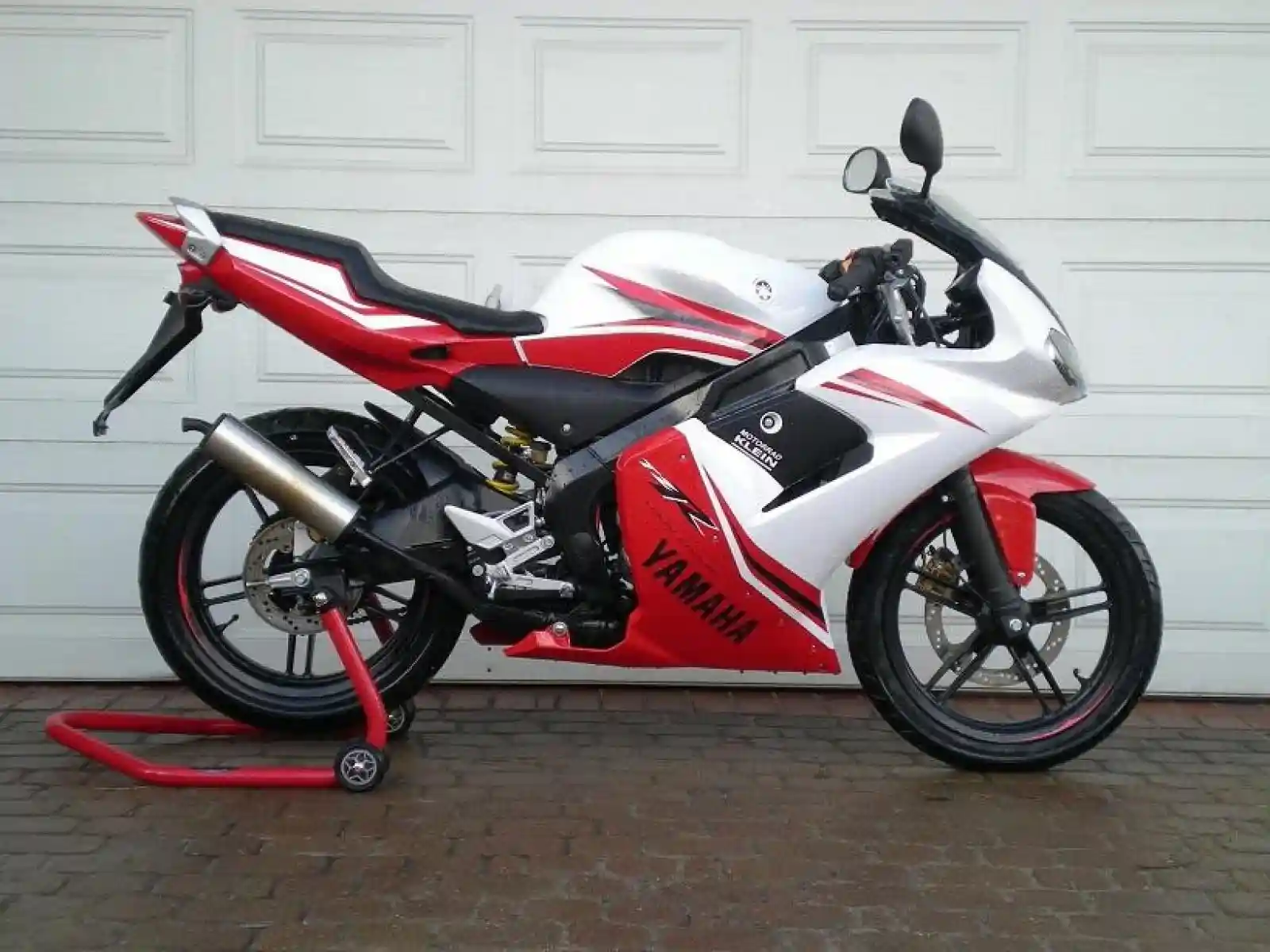 Yamaha TZR50 2015