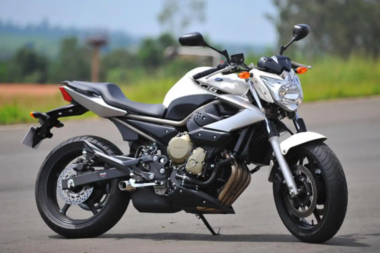 Yamaha XJ6 2012