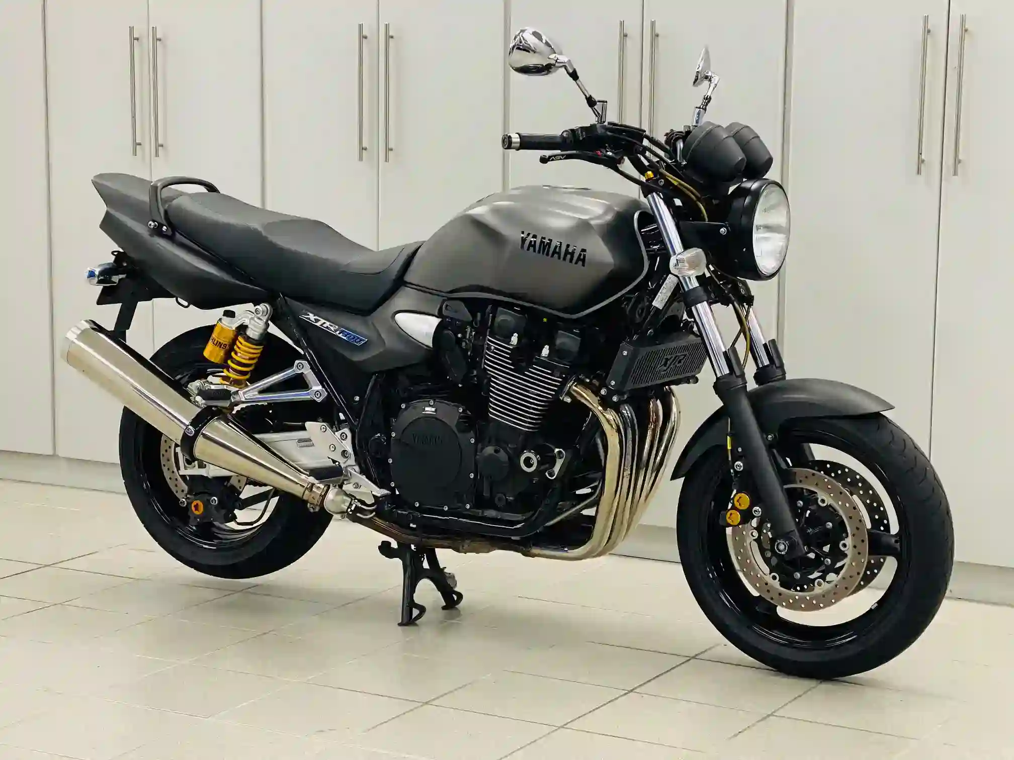 Yamaha XJR1300 2015