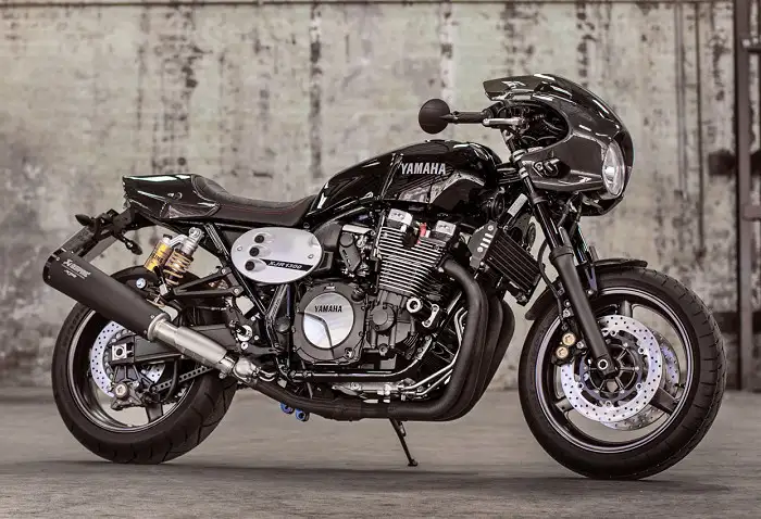 Home 2 Yamaha XJR1300 Racer 2016