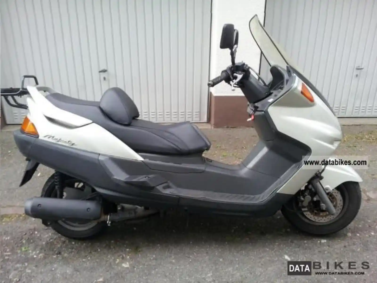 Yamaha YP Majesty 250 2000