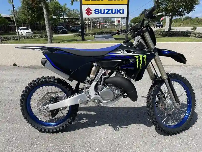 Yamaha YZ125 Monster Energy Racing 2022
