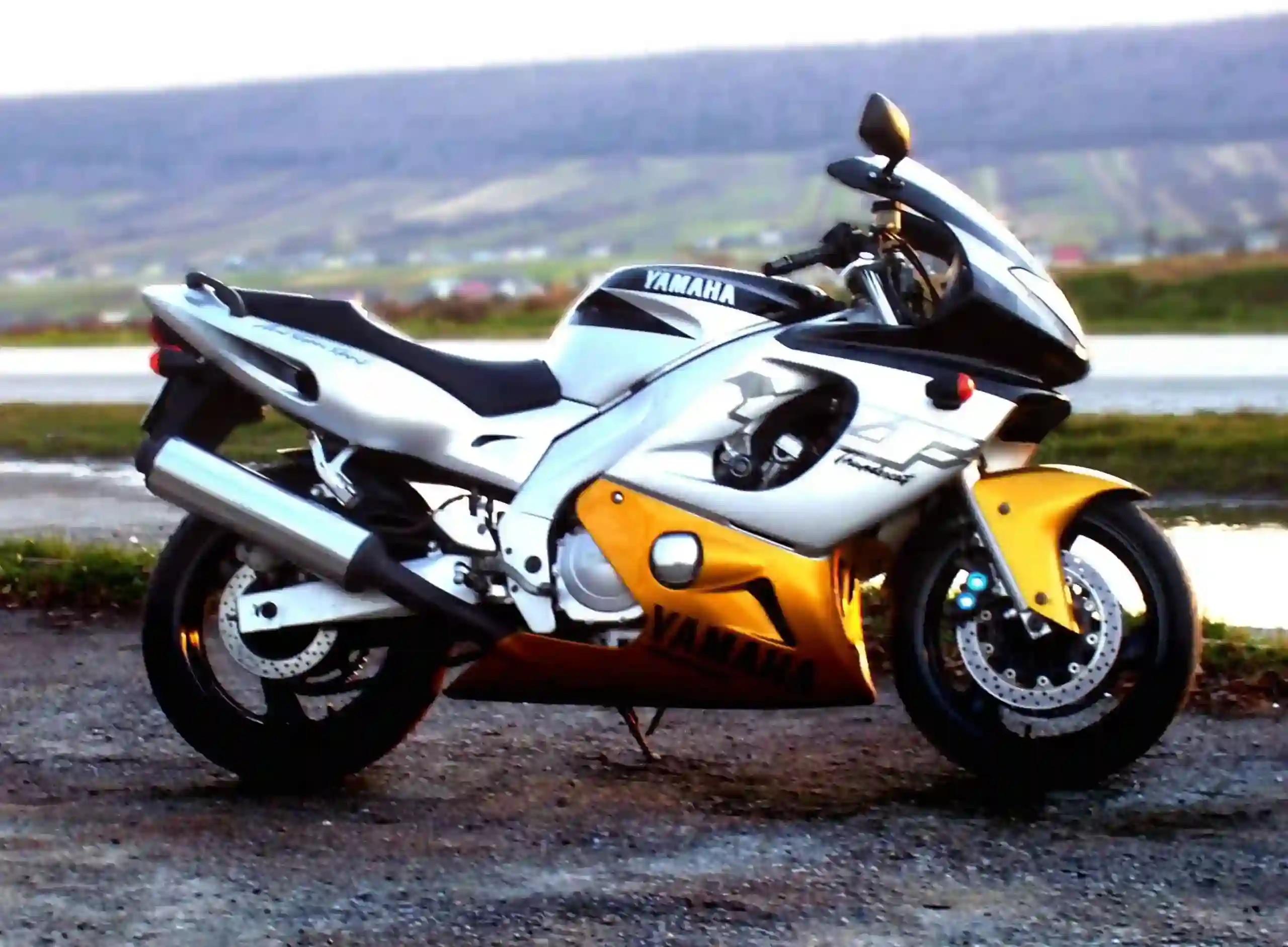Yamaha YZF 600 R Thundercat 2001