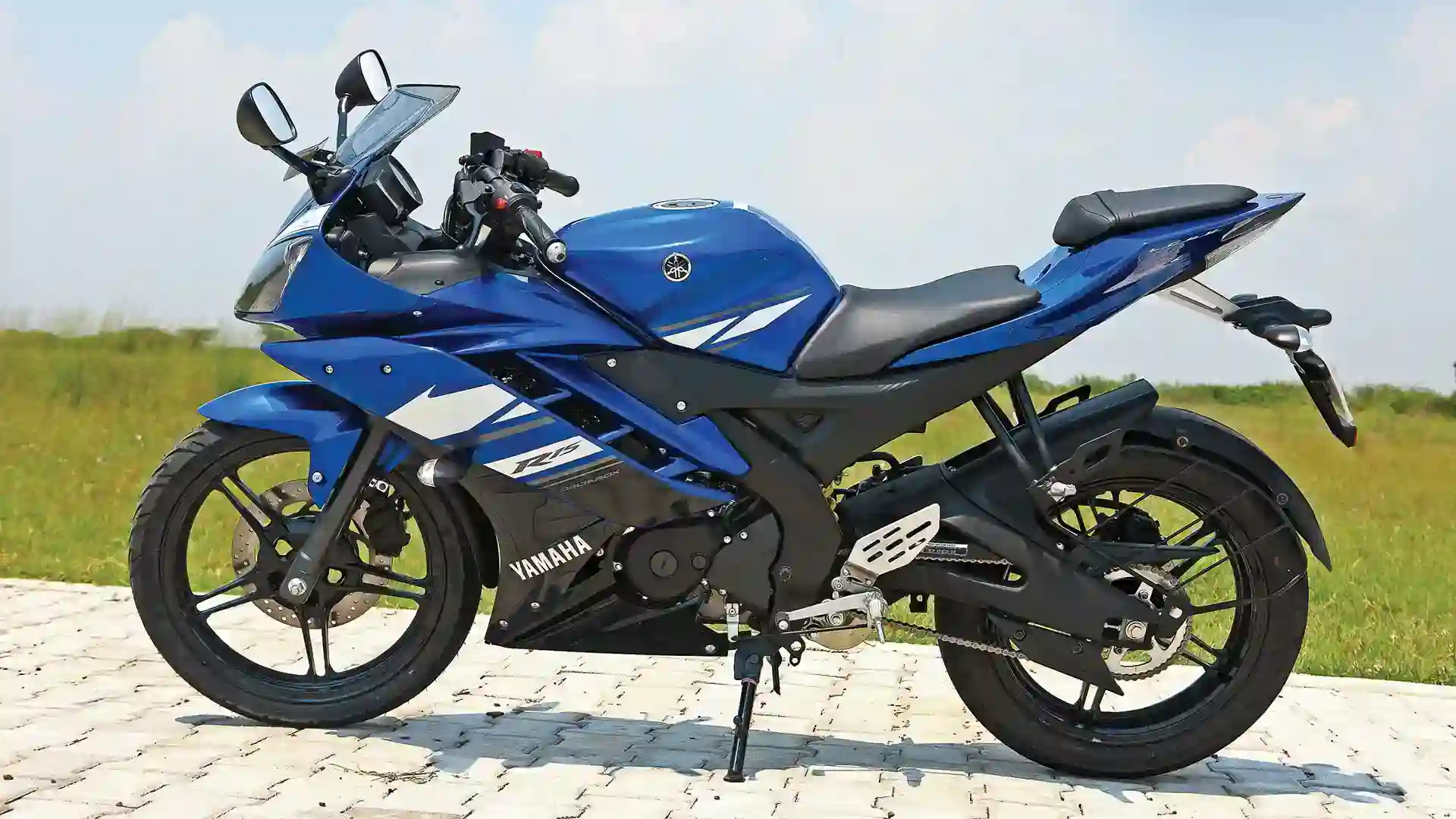 Yamaha YZF R15 V2.0 2013