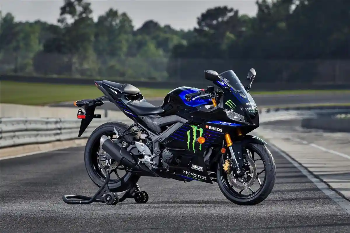 Yamaha YZF R3 Monster Energy 2021