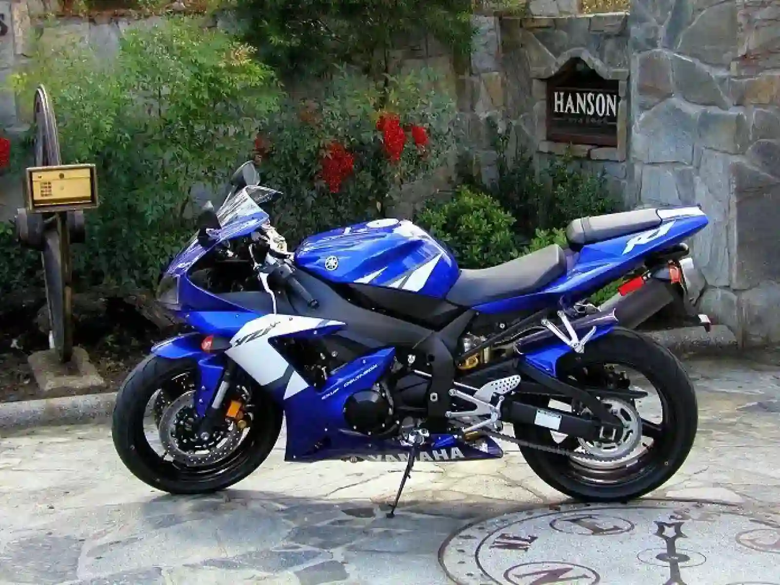 Yamaha YZF R7 2002