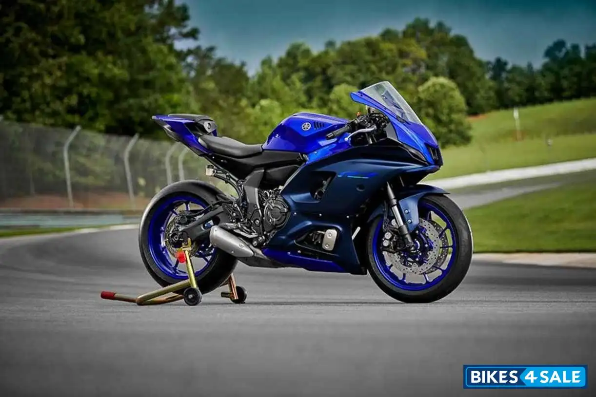 Yamaha YZF R7 2023