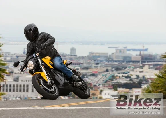 Zero S Streetfighter 2015